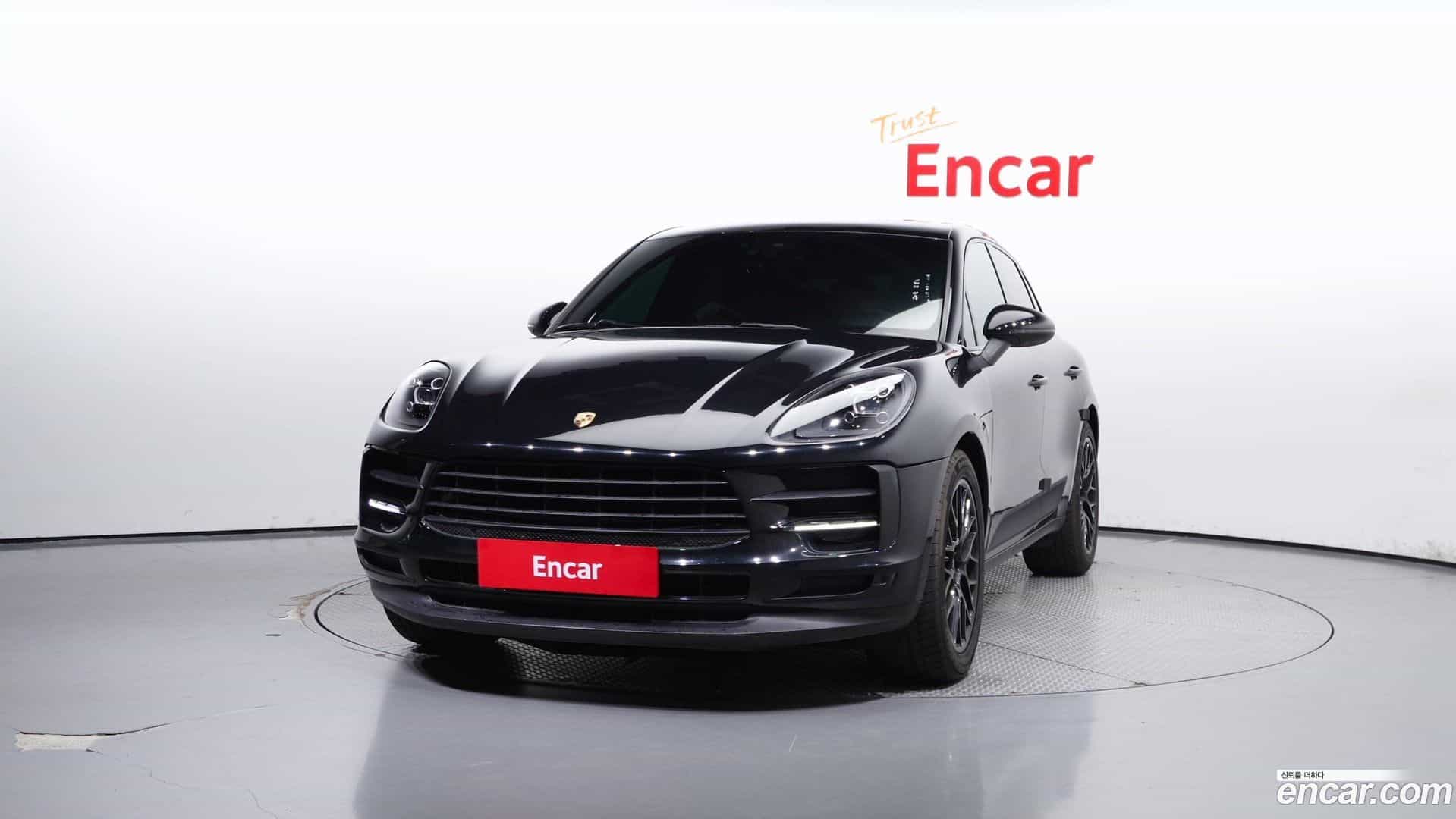Macan Porsche 2019.11-OUTER-003