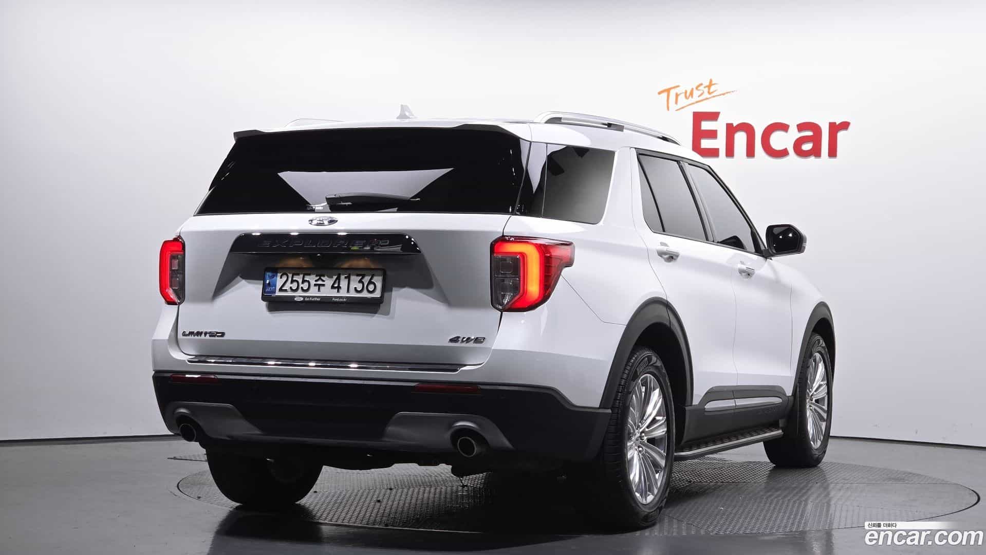Explorer Ford 2021.1-OUTER-002