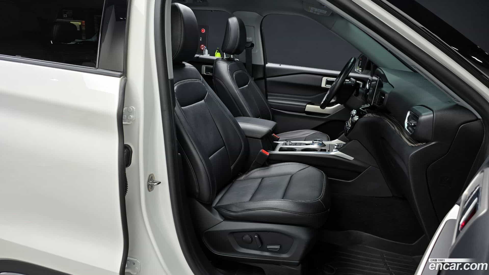 Explorer Ford 2021.1-INNER-010