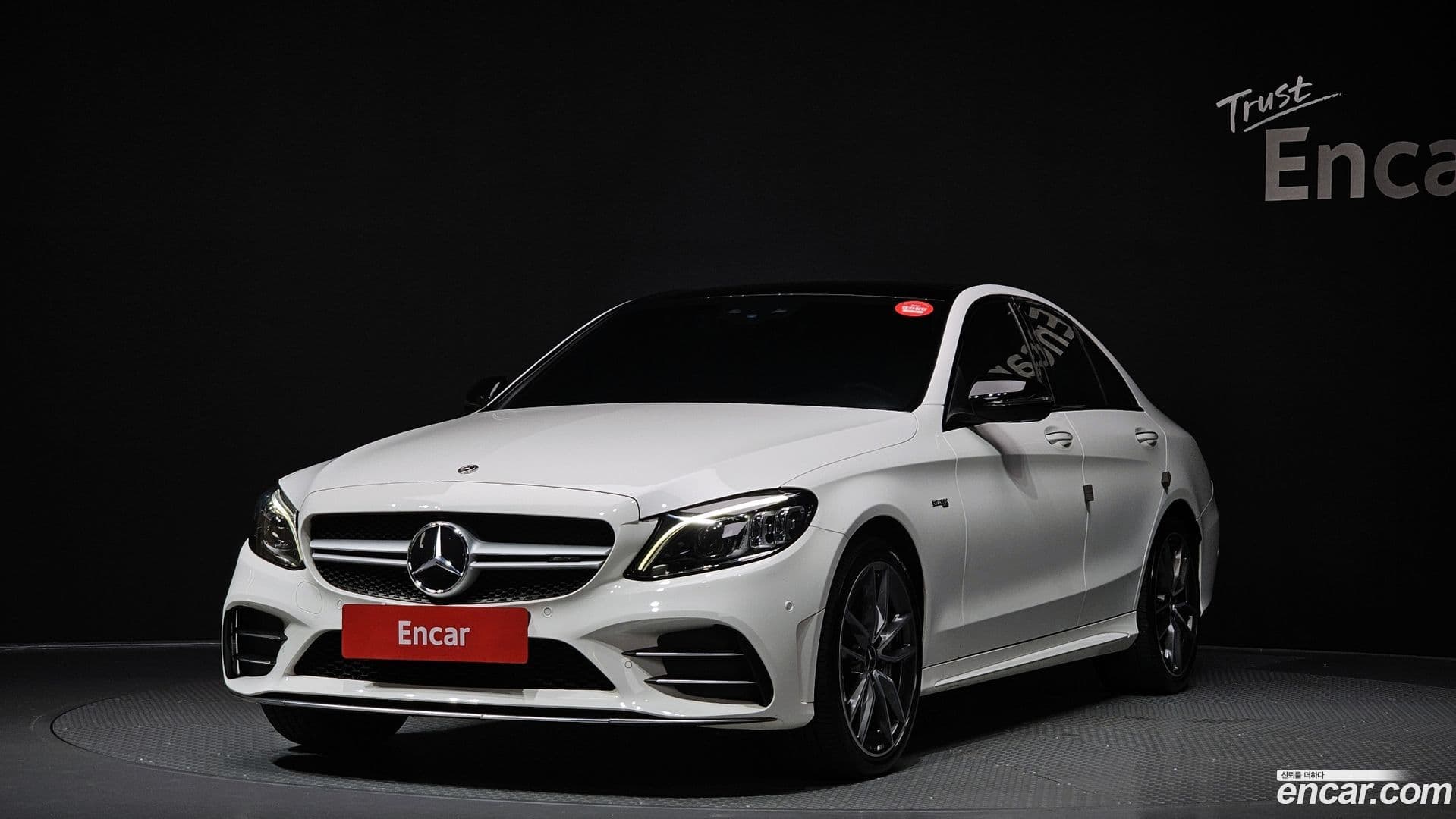Main__Slider__Photo:C-Class Mercedes-Benz 2019.11-0