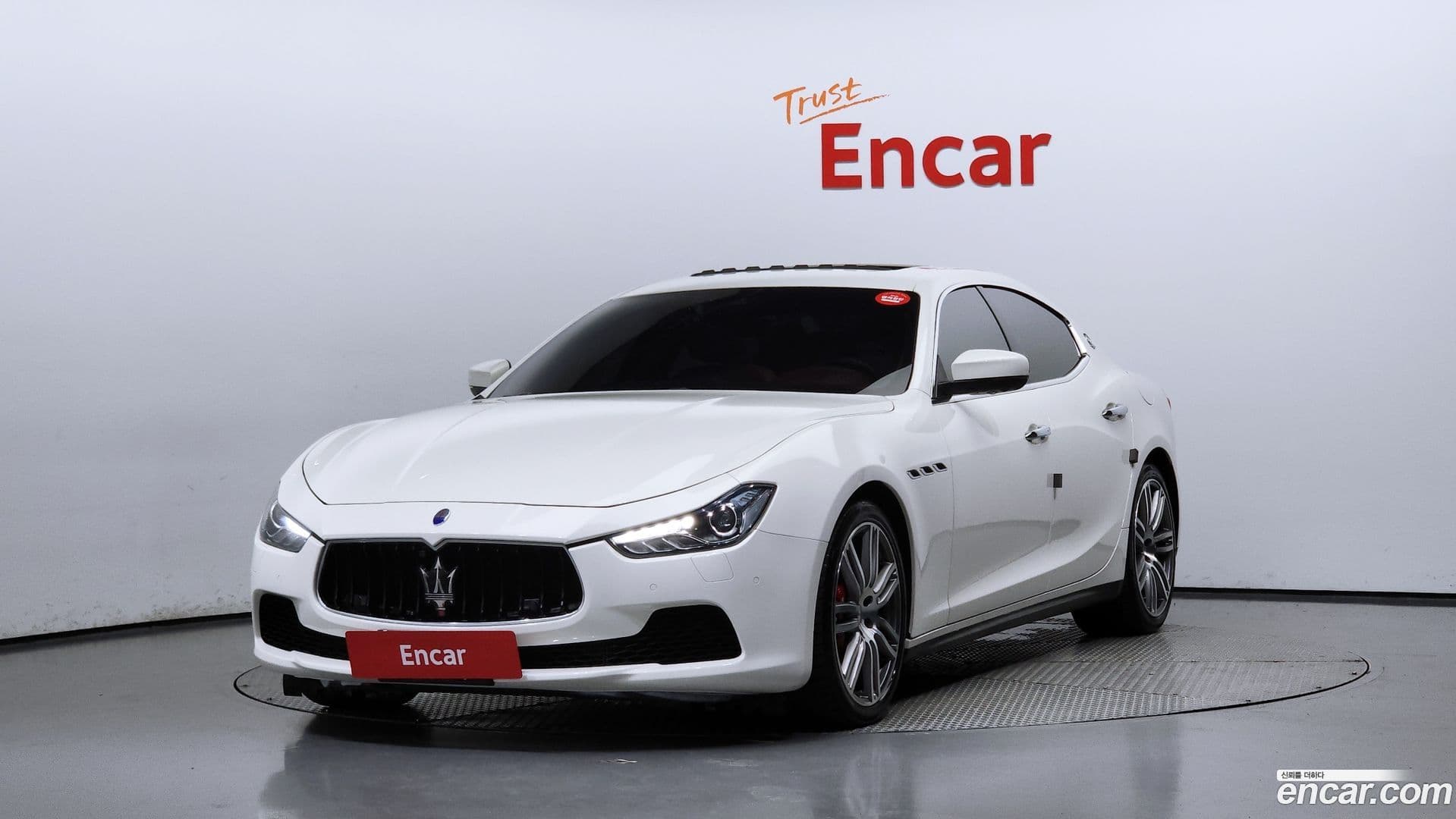 Main__Slider__Photo:Ghibli Maserati 2017.3-0