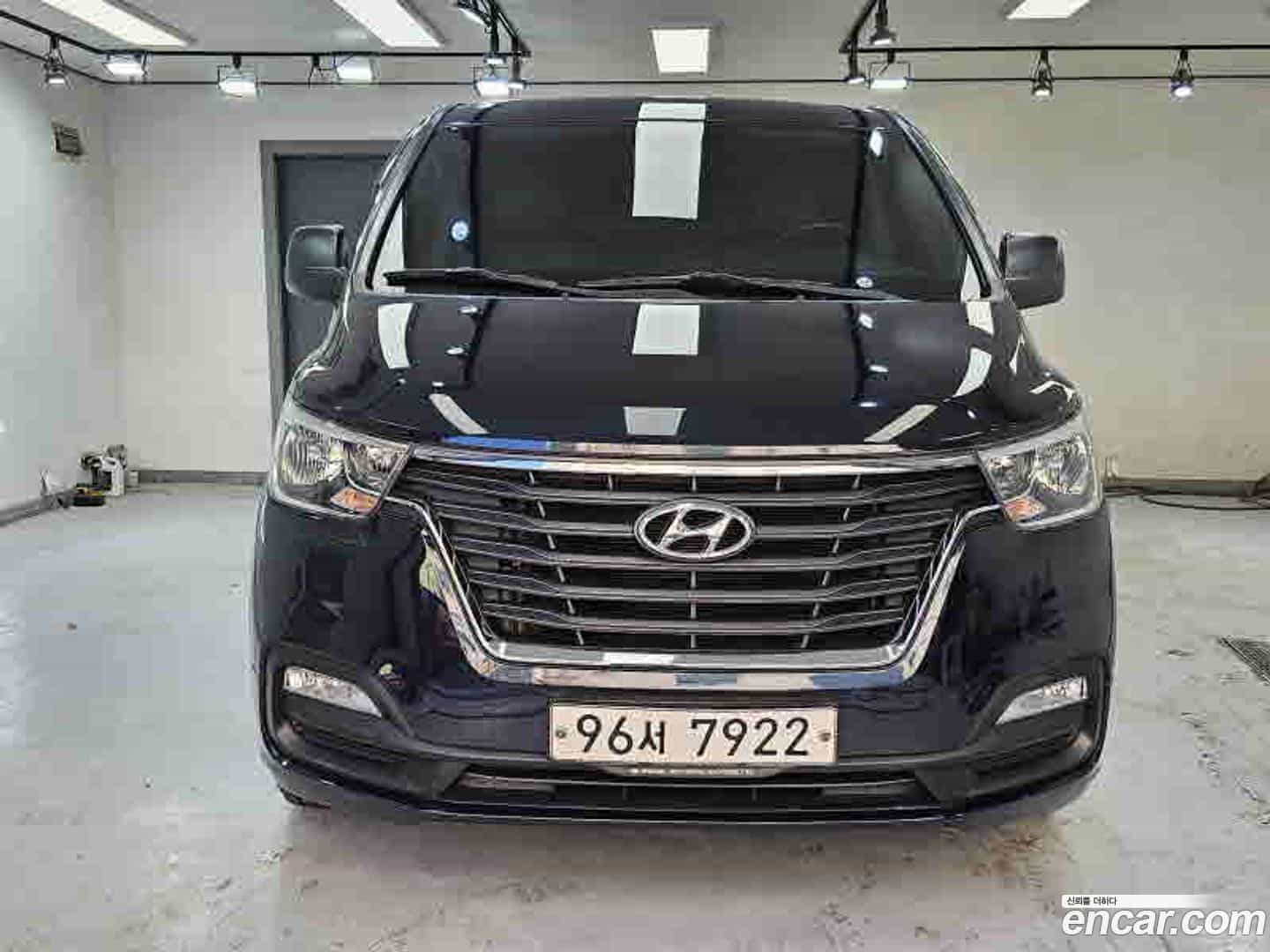 Starex Hyundai 2021.0-OUTER-001