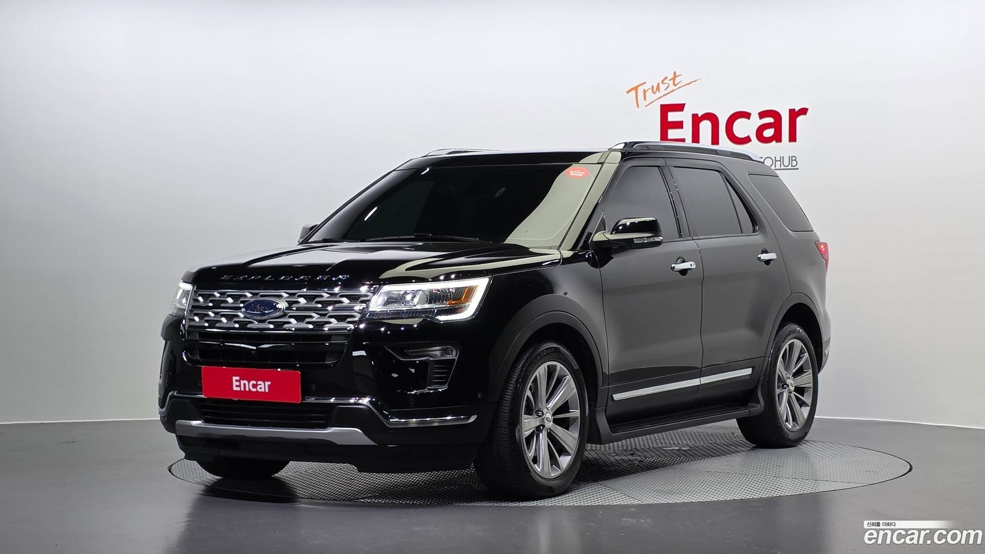 Main__Slider__Photo:Explorer Ford 2018.0-0