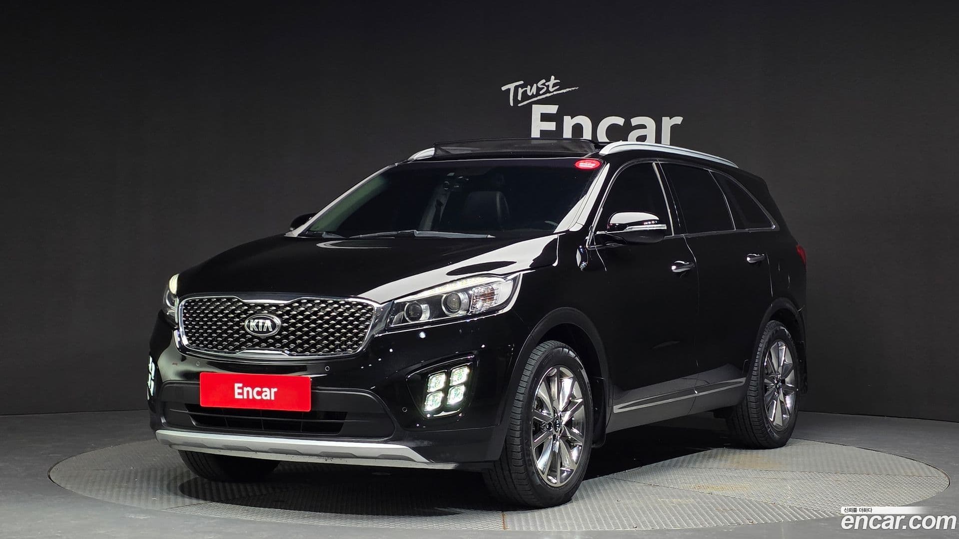 Main__Slider__Photo:Sorento Kia 2015.6-0