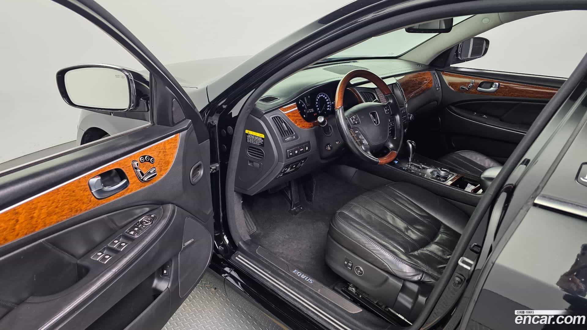 Equus Hyundai 2011.5-OPTION-015