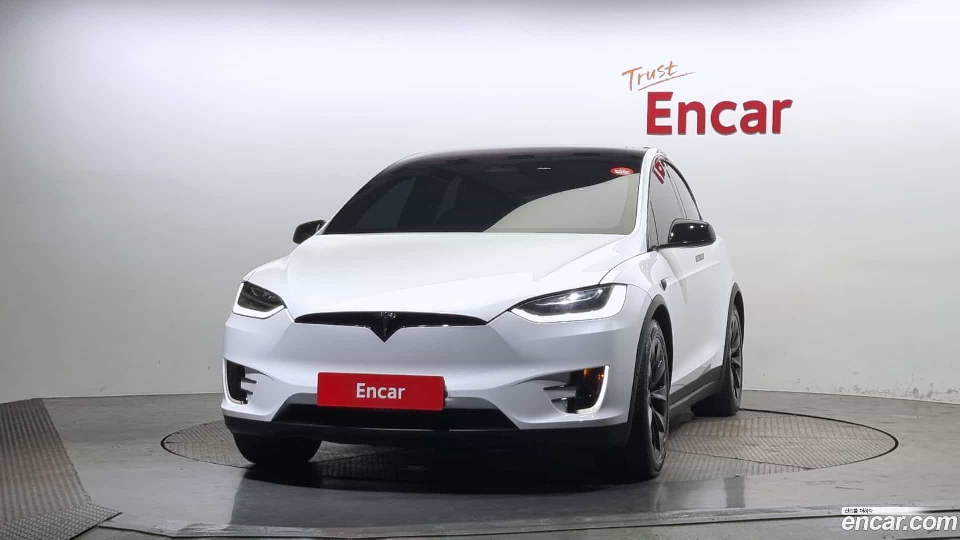 Model X Tesla 2018.9-OUTER-003