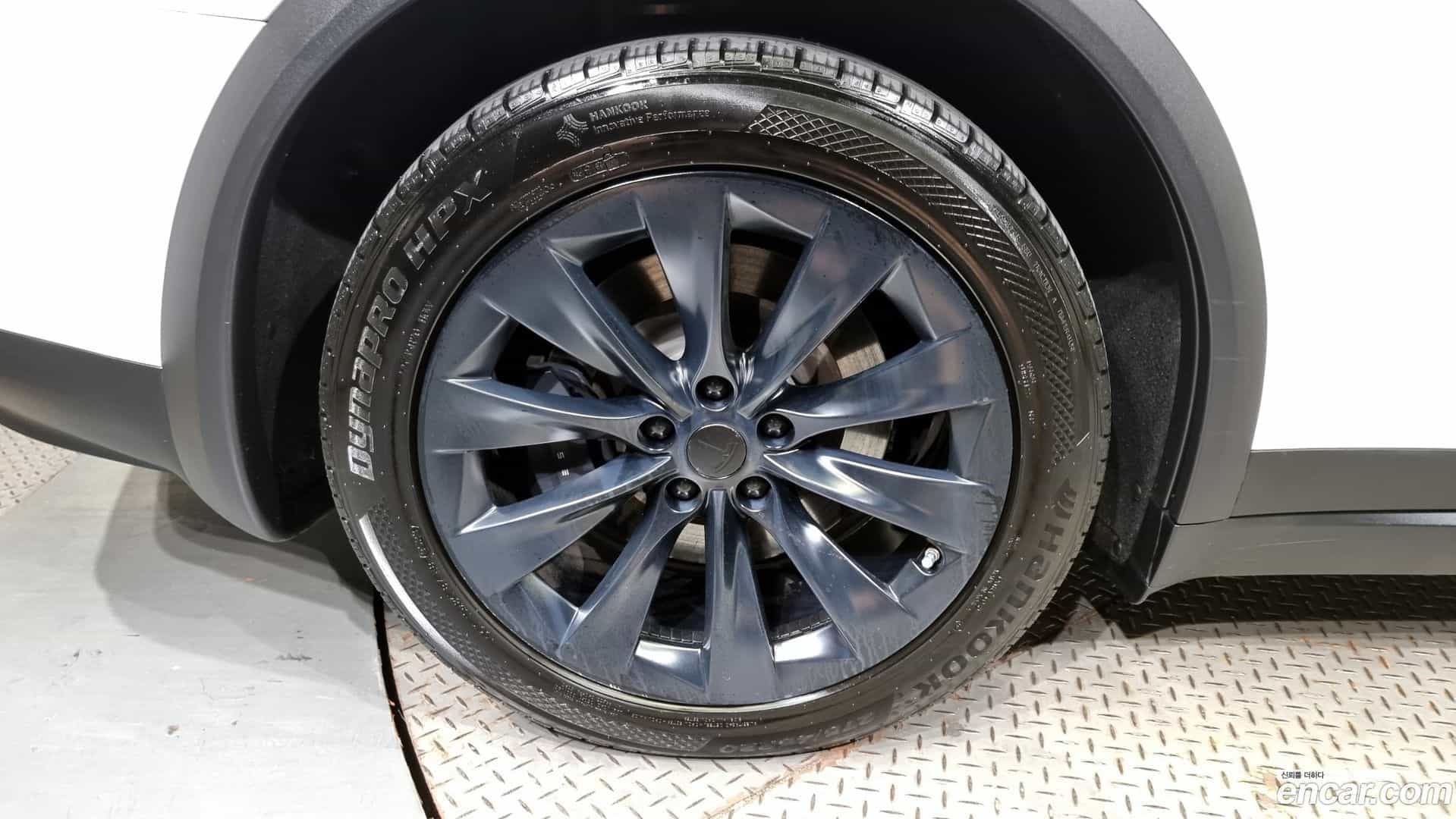 Model X Tesla 2018.9-OUTER-005