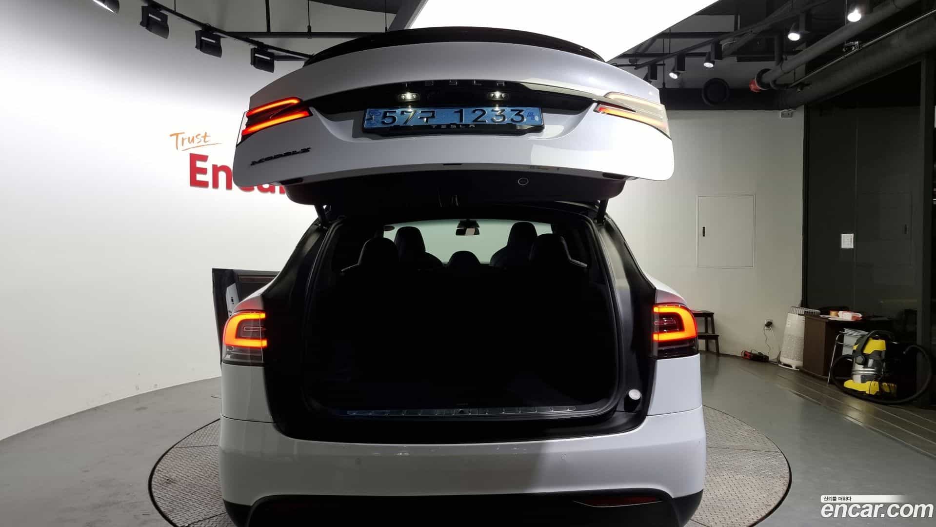 Model X Tesla 2018.9-OPTION-024