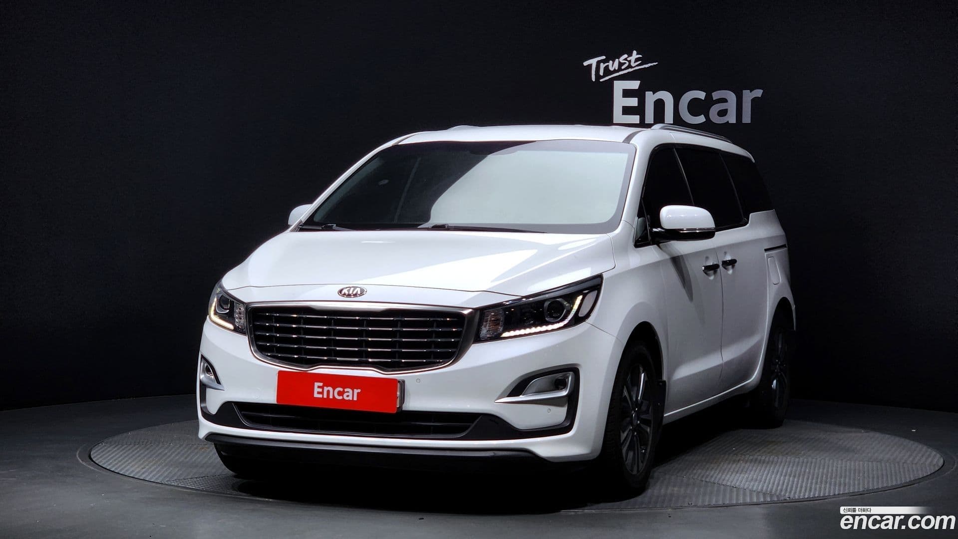 Main__Slider__Photo:Canival Kia 2019.2-0