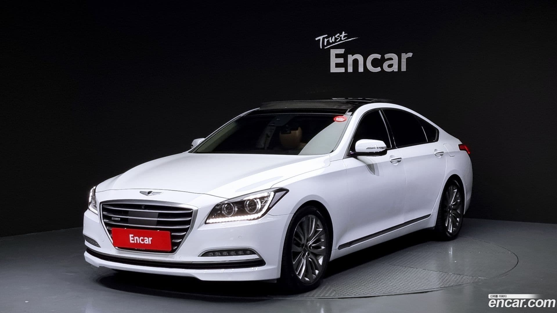 Main__Slider__Photo:Genesis Hyundai 2015.3-0