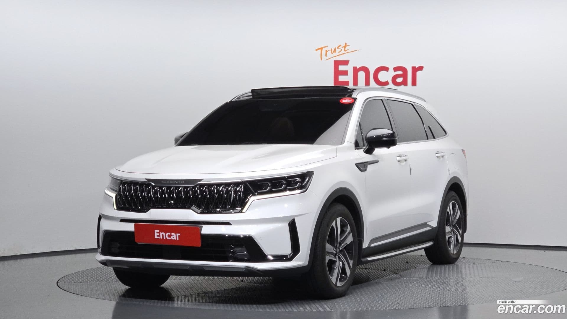 Main__Slider__Photo:Sorento Kia 2020.4-0