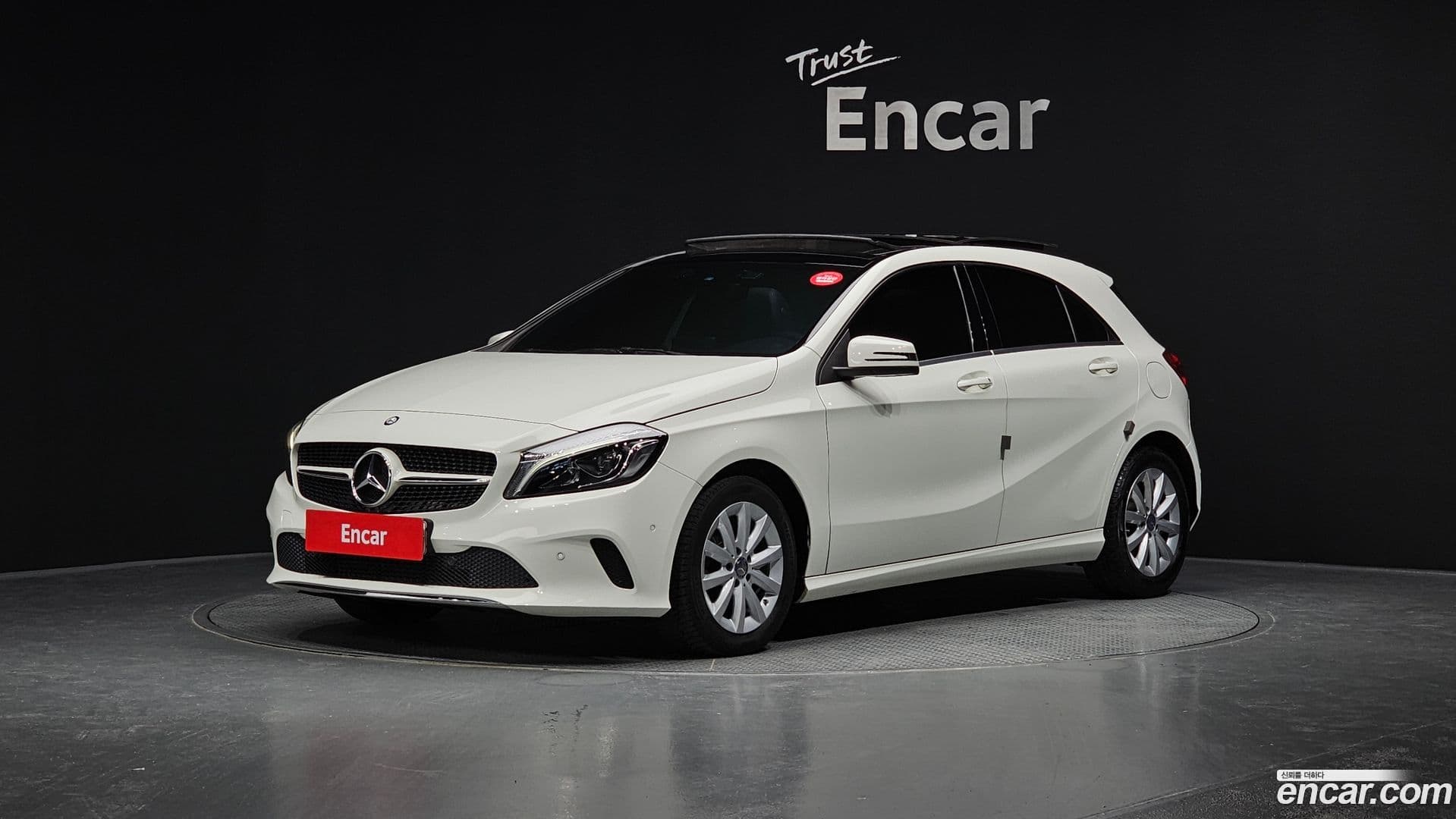 Main__Slider__Photo:A-Class Mercedes-Benz 2016.10-0
