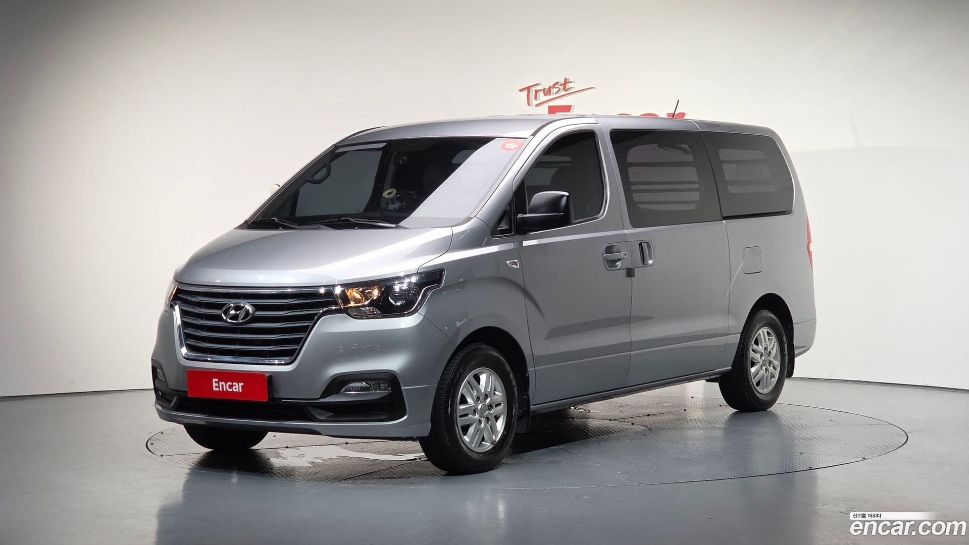 Main__Slider__Photo:Starex Hyundai 2019.5-0