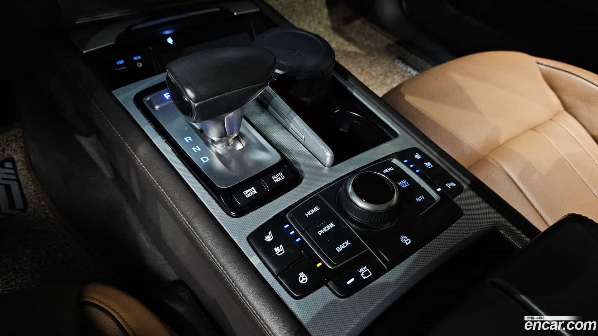 G80 Genesis 2017.0-INNER-009