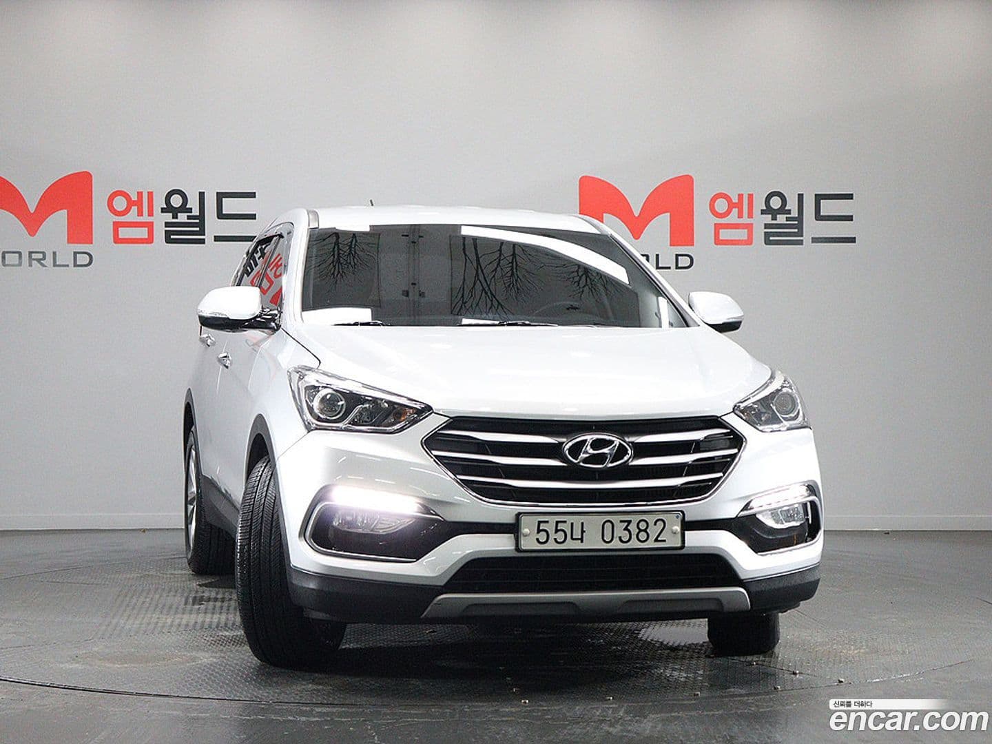 Main__Slider__Photo:Santafe Hyundai 2015.9-0