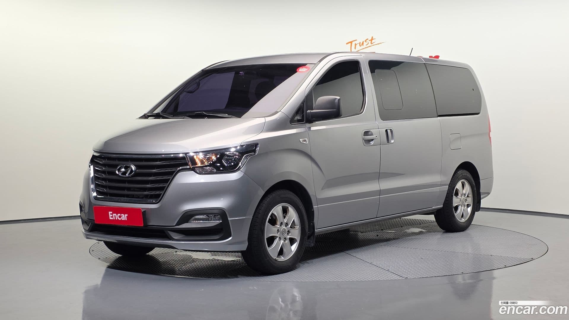 Main__Slider__Photo:Starex Hyundai 2019.1-0