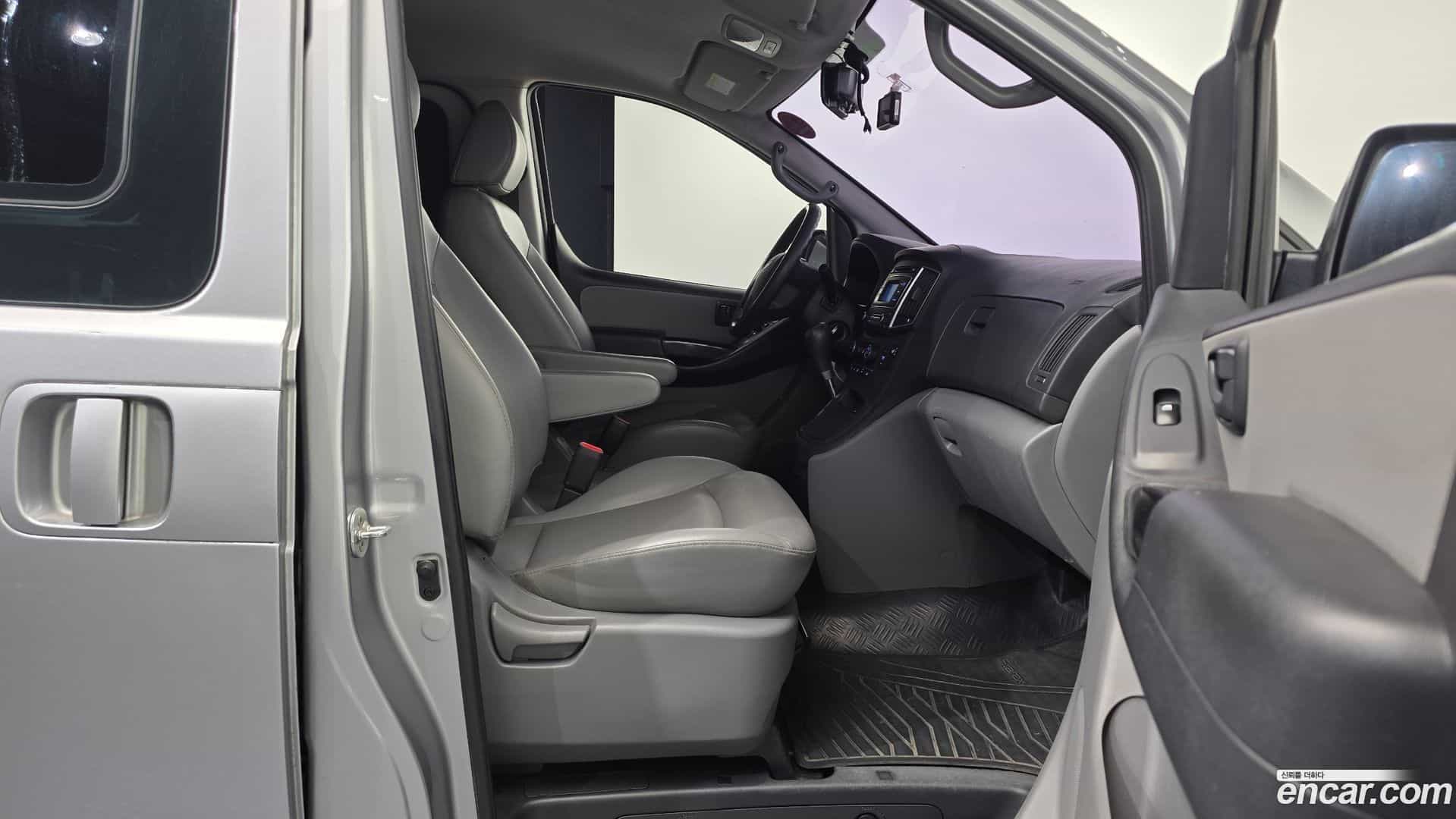 Starex Hyundai 2019.1-OPTION-015