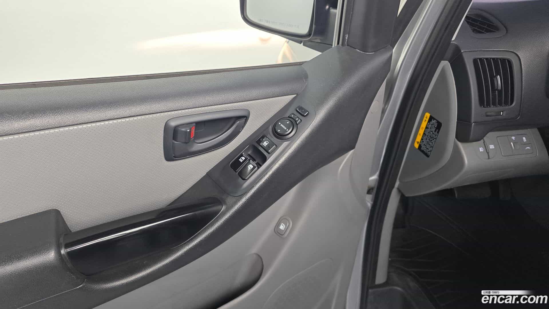 Starex Hyundai 2019.1-OPTION-021