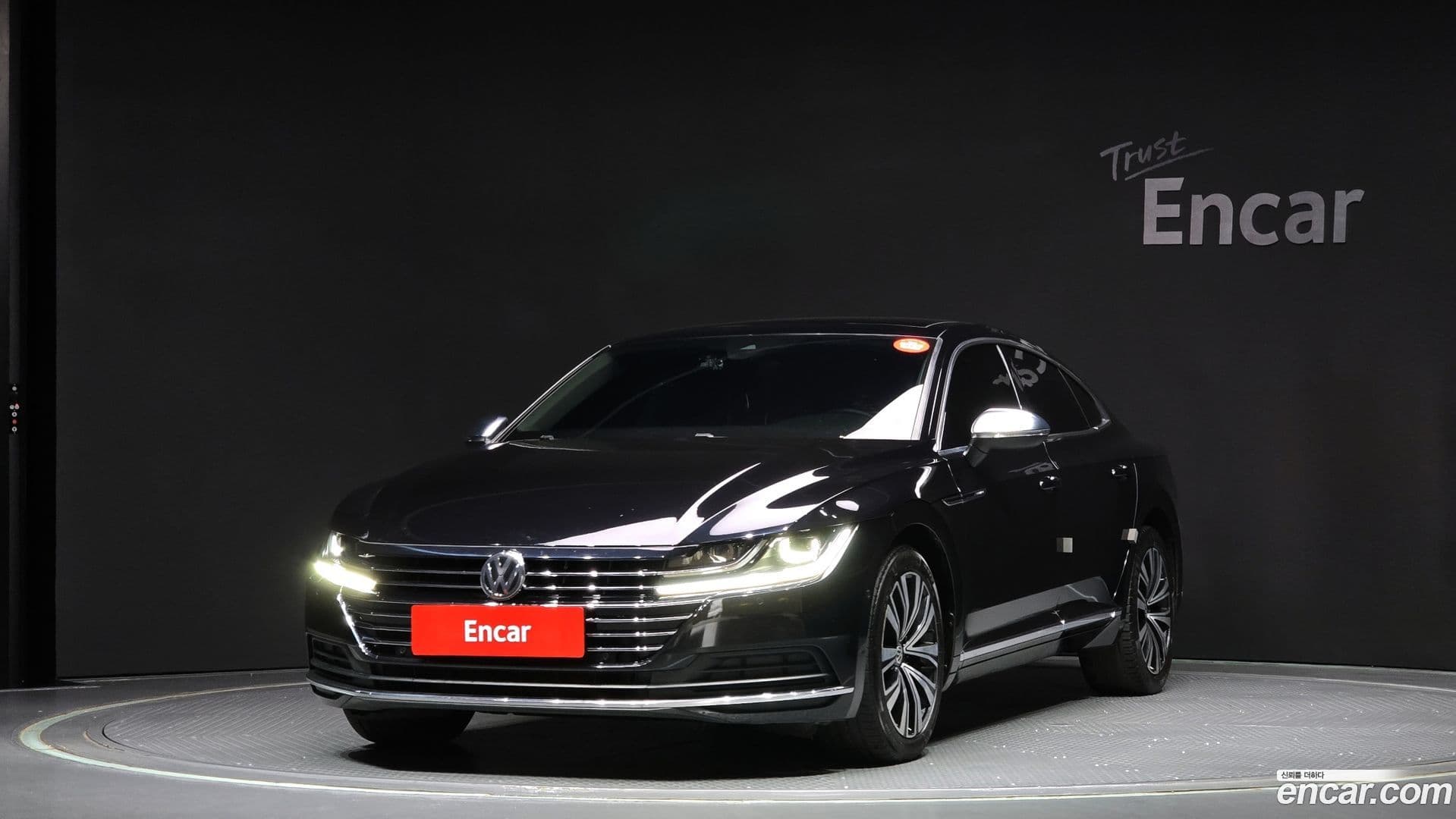 Main__Slider__Photo:Arteon Volkswagen 2019.4-0