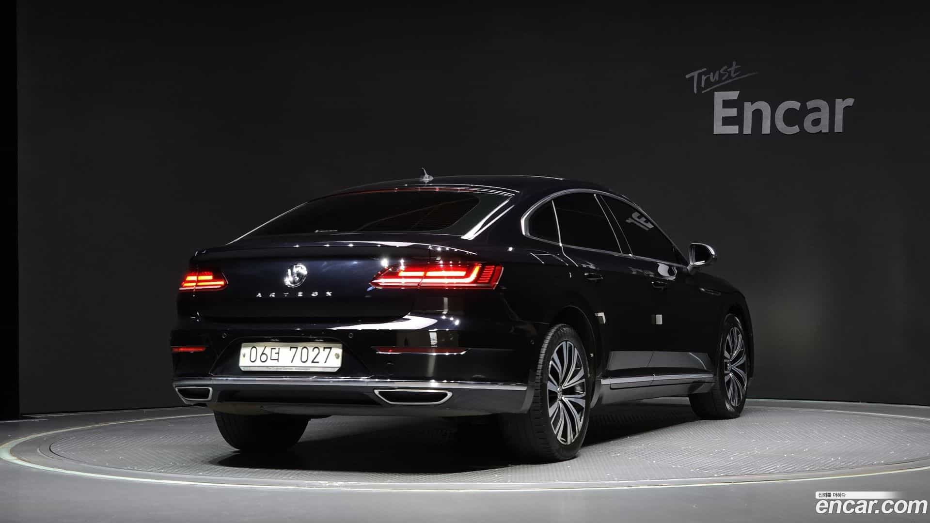 Arteon Volkswagen 2019.4-OUTER-002
