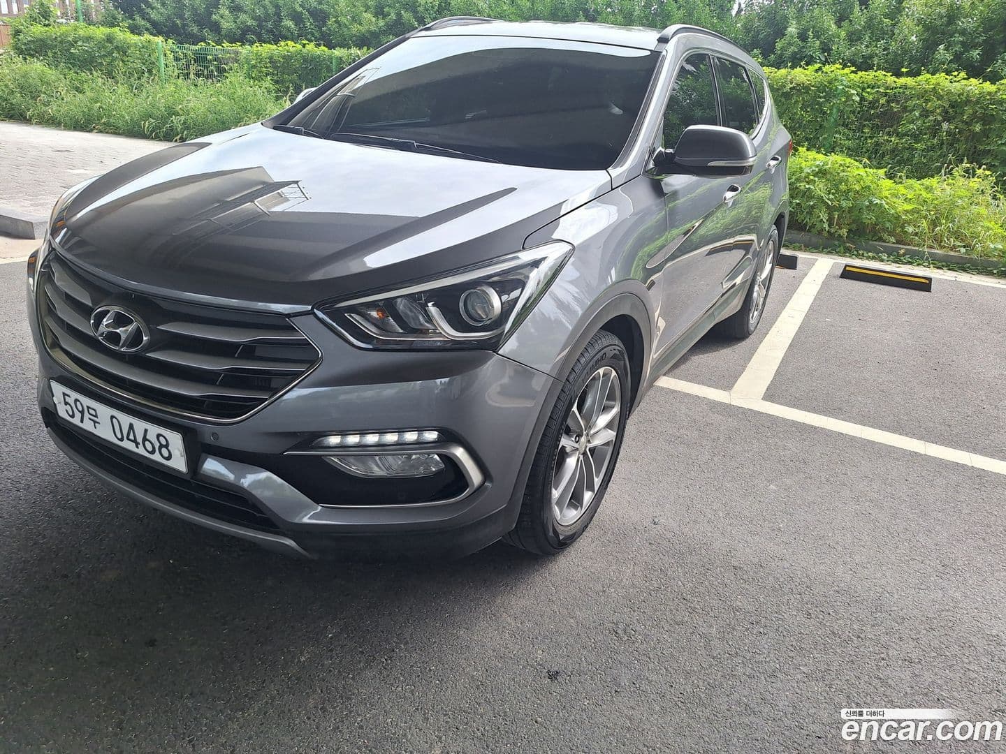 Main__Slider__Photo:Santafe Hyundai 2016.9-0