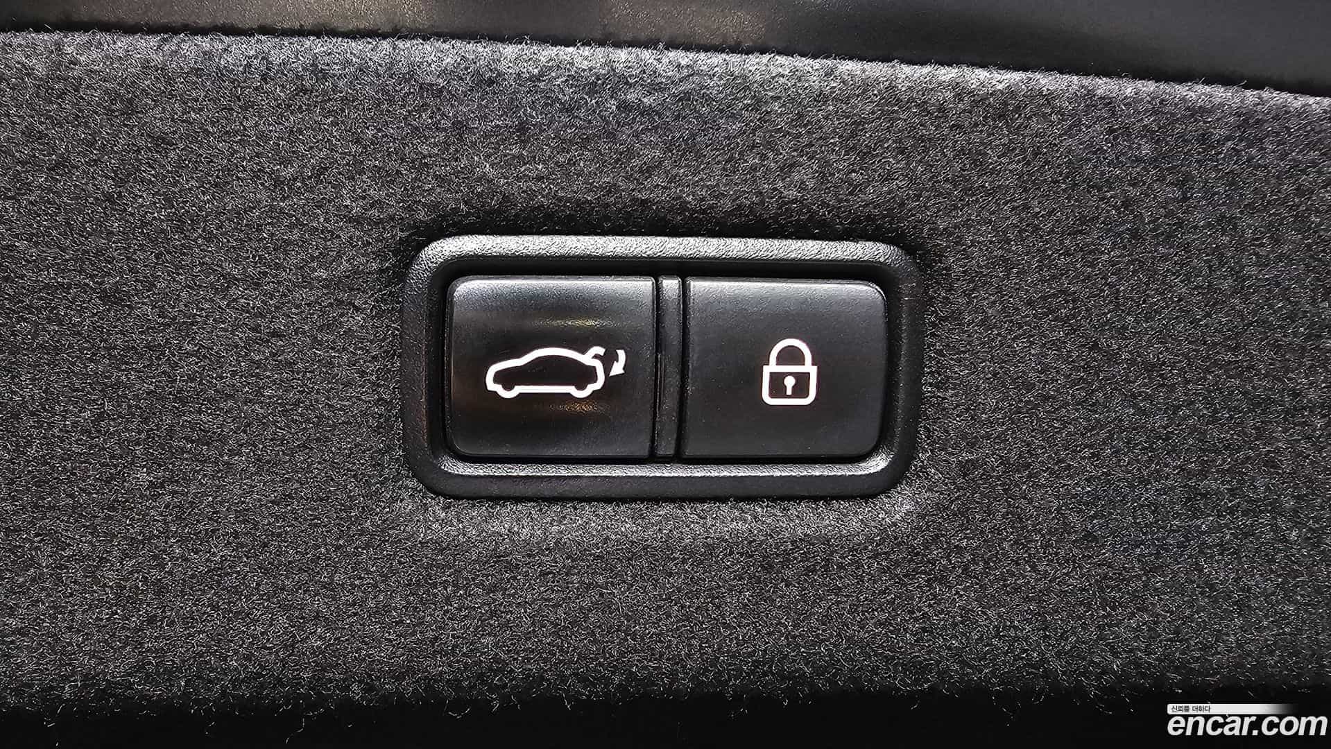 EQ900 Genesis 2015.11-OPTION-024