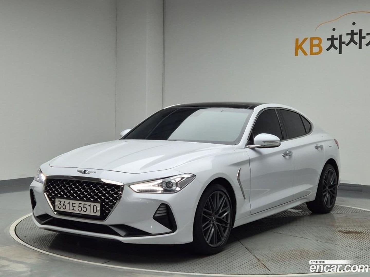 Main__Slider__Photo:G70 Genesis 2018.4-0