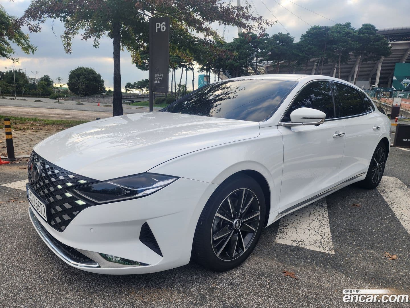 Main__Slider__Photo:Grandeur Hyundai 2020.6-0