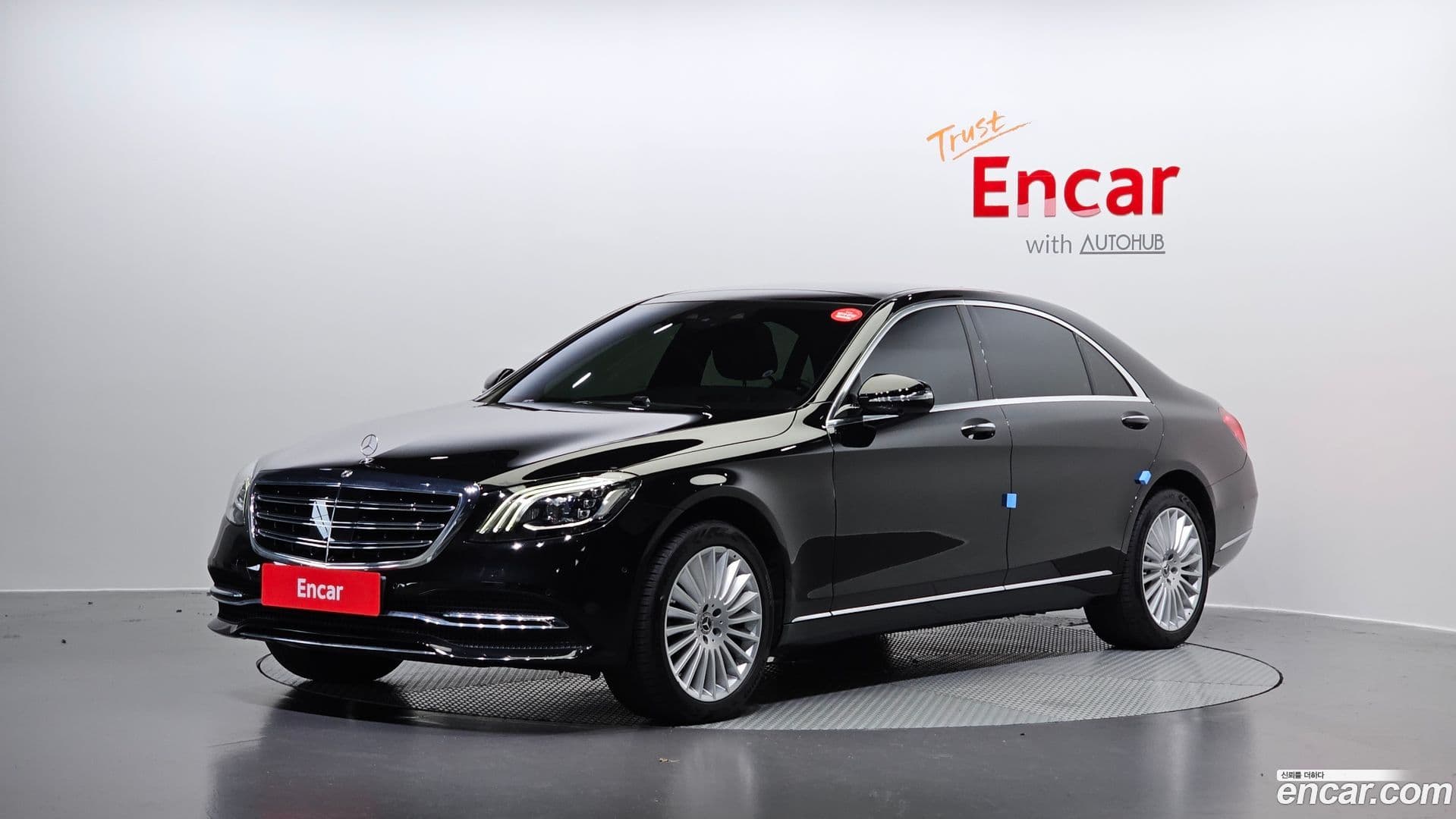 Main__Slider__Photo:S-Class Mercedes-Benz 2019.1-0