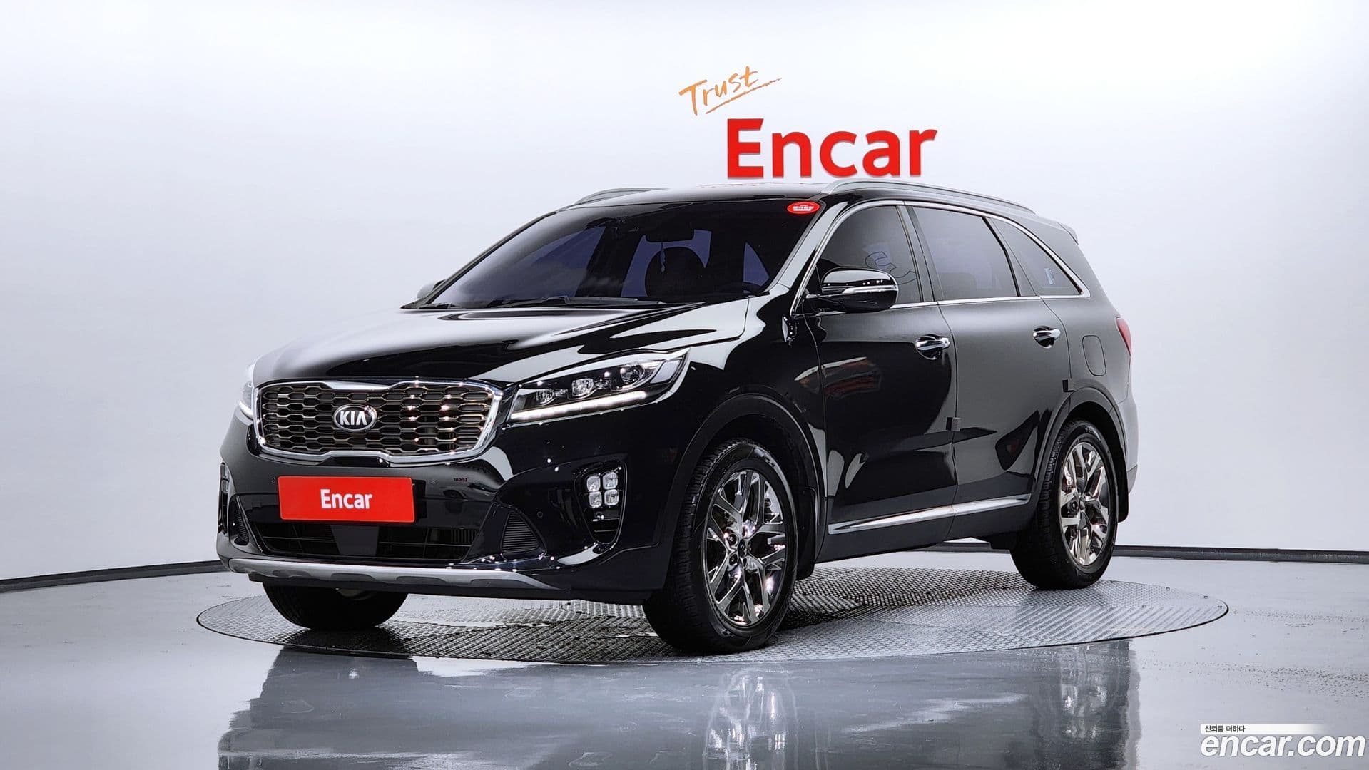 Main__Slider__Photo:Sorento Kia 2019.9-0