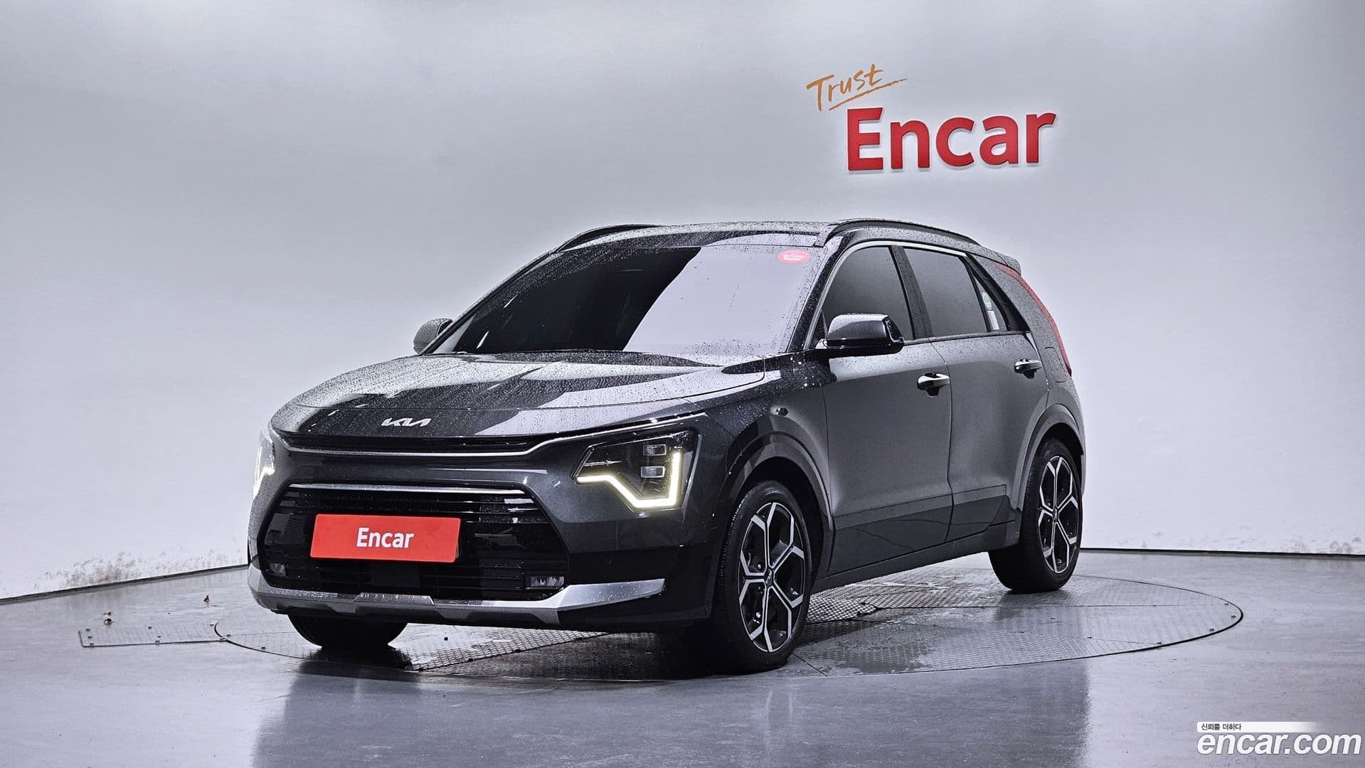 Main__Slider__Photo:Niro Kia 2023.10-0