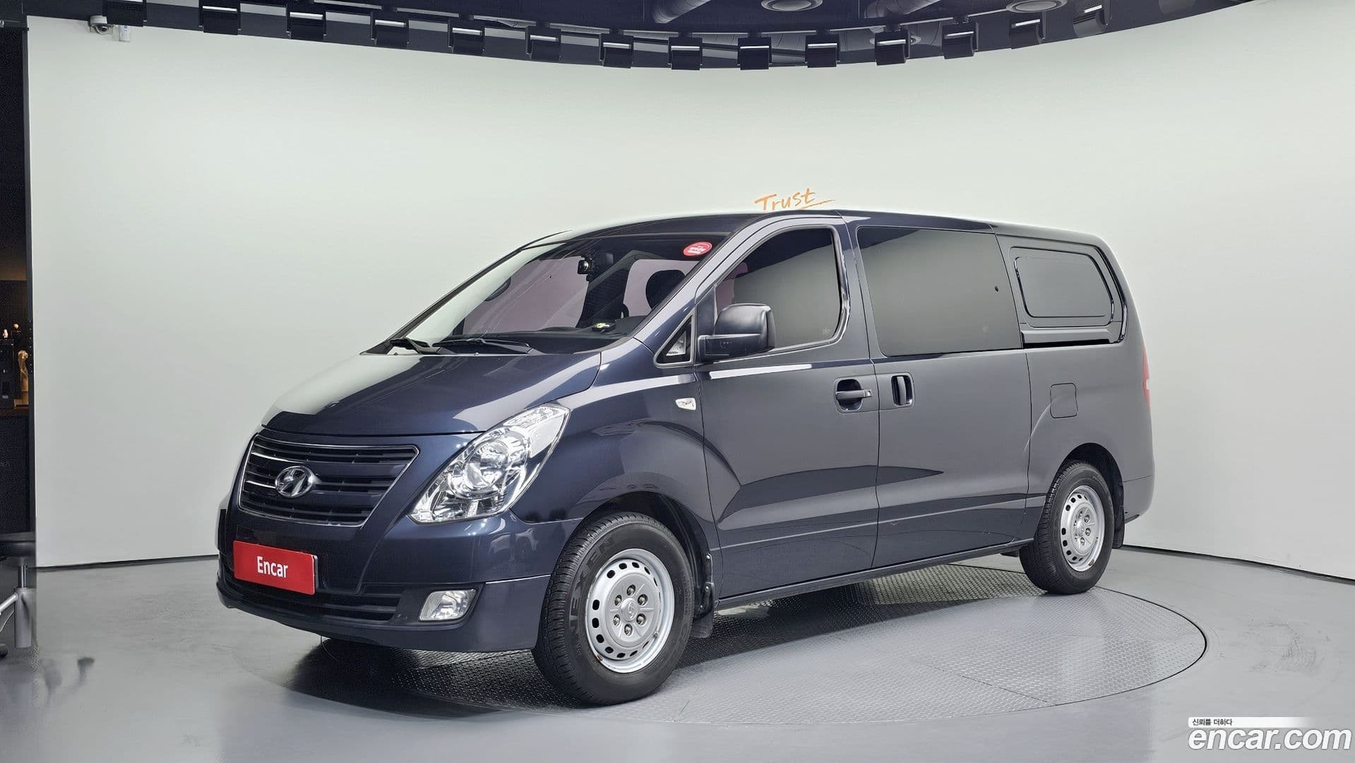 Main__Slider__Photo:Starex Hyundai 2016.8-0