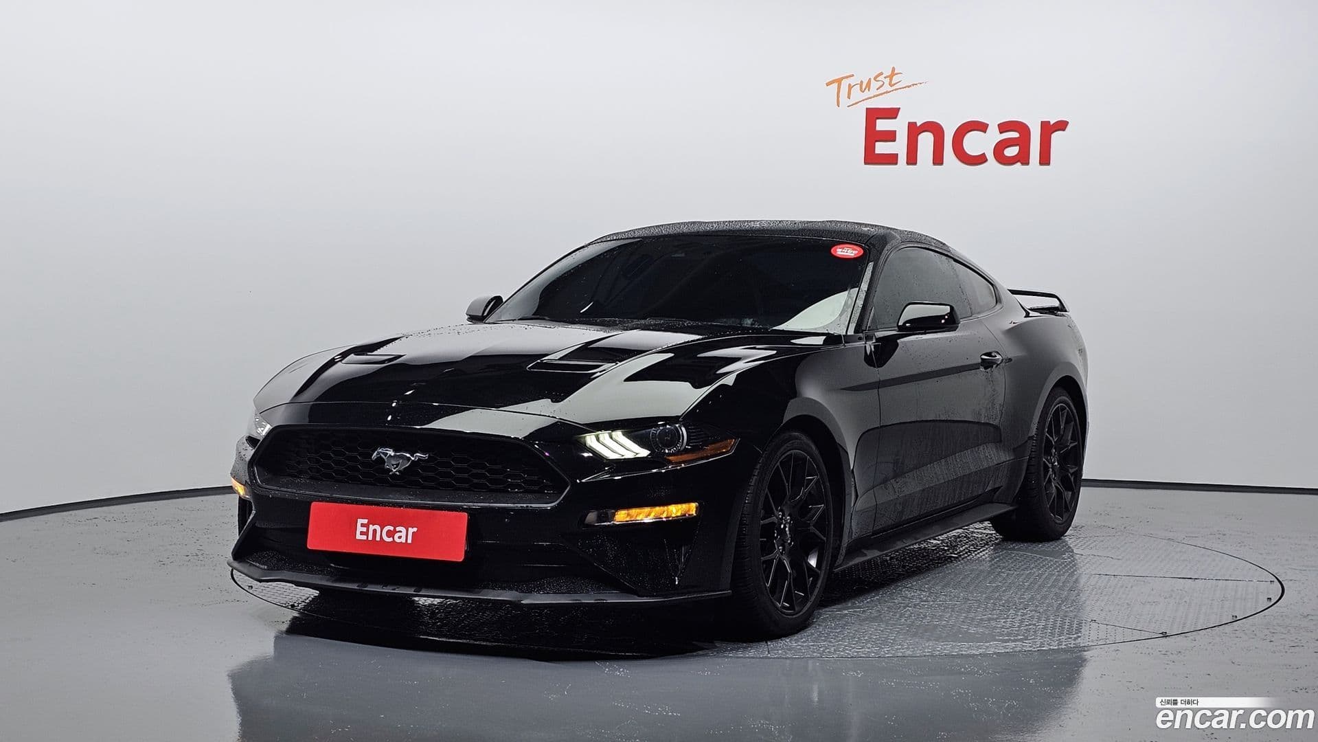 Main__Slider__Photo:Mustang Ford 2018.4-0