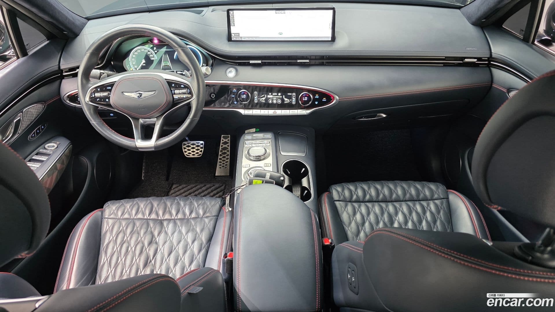 Main__Slider__Photo:GV70 Genesis 2021.7-6