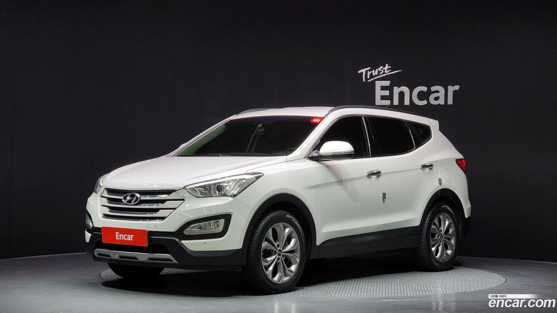 Main__Slider__Photo:Santafe Hyundai 2014.10-0