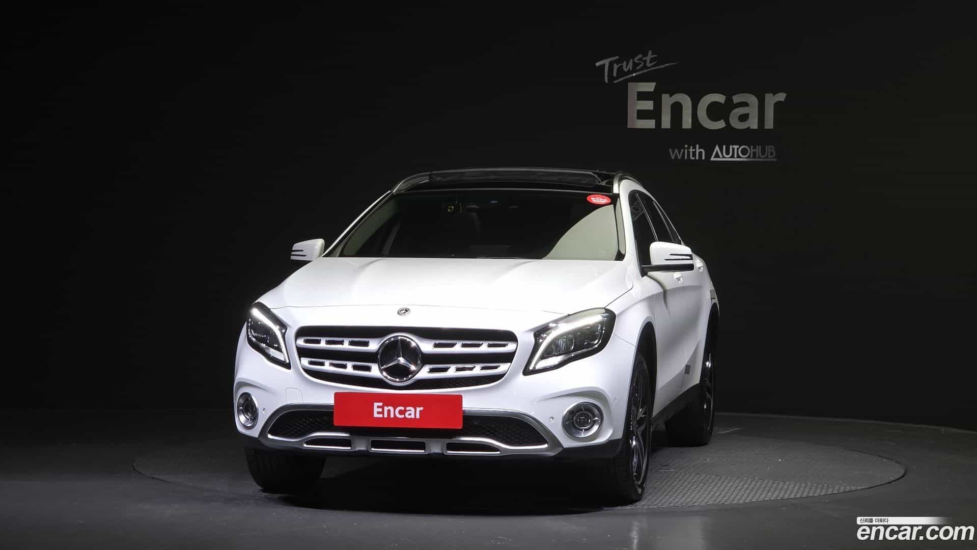 GLA-Class Mercedes-Benz 2019.3-OUTER-003