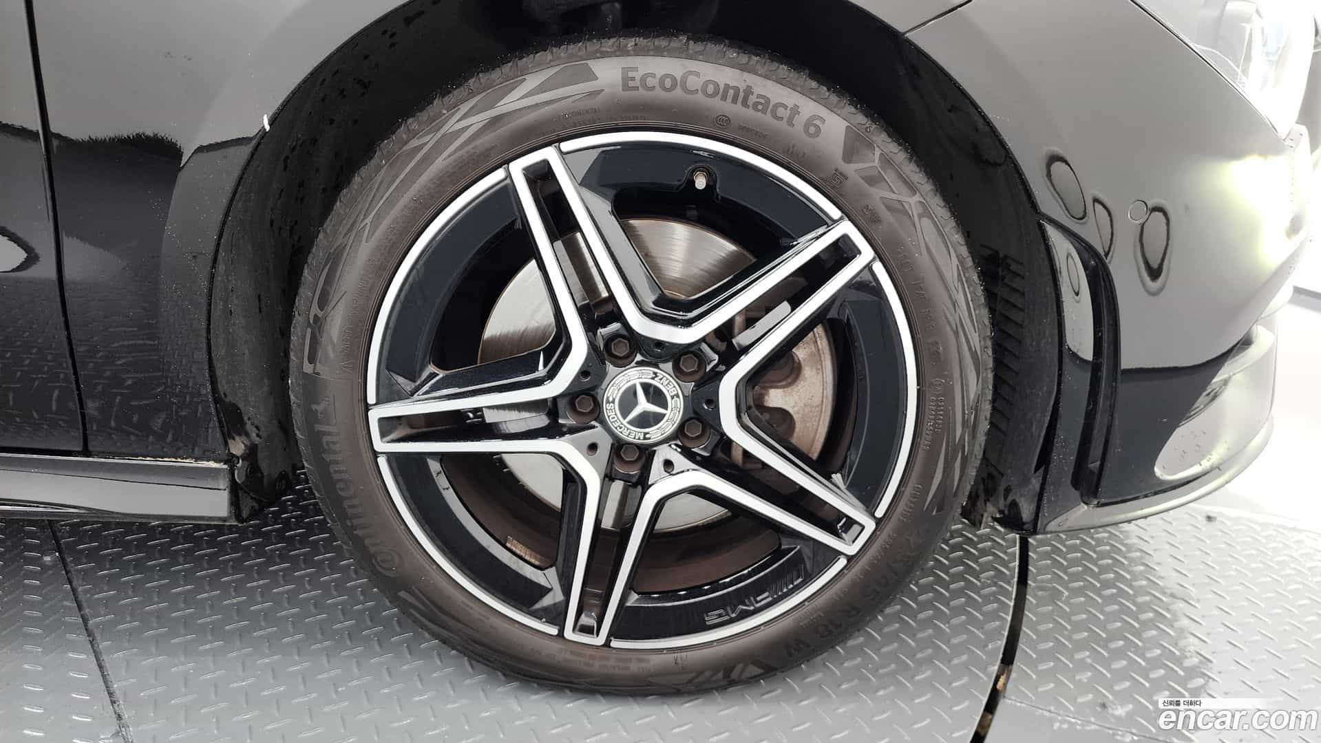 CLA-Class Mercedes-Benz 2023.1-OUTER-005