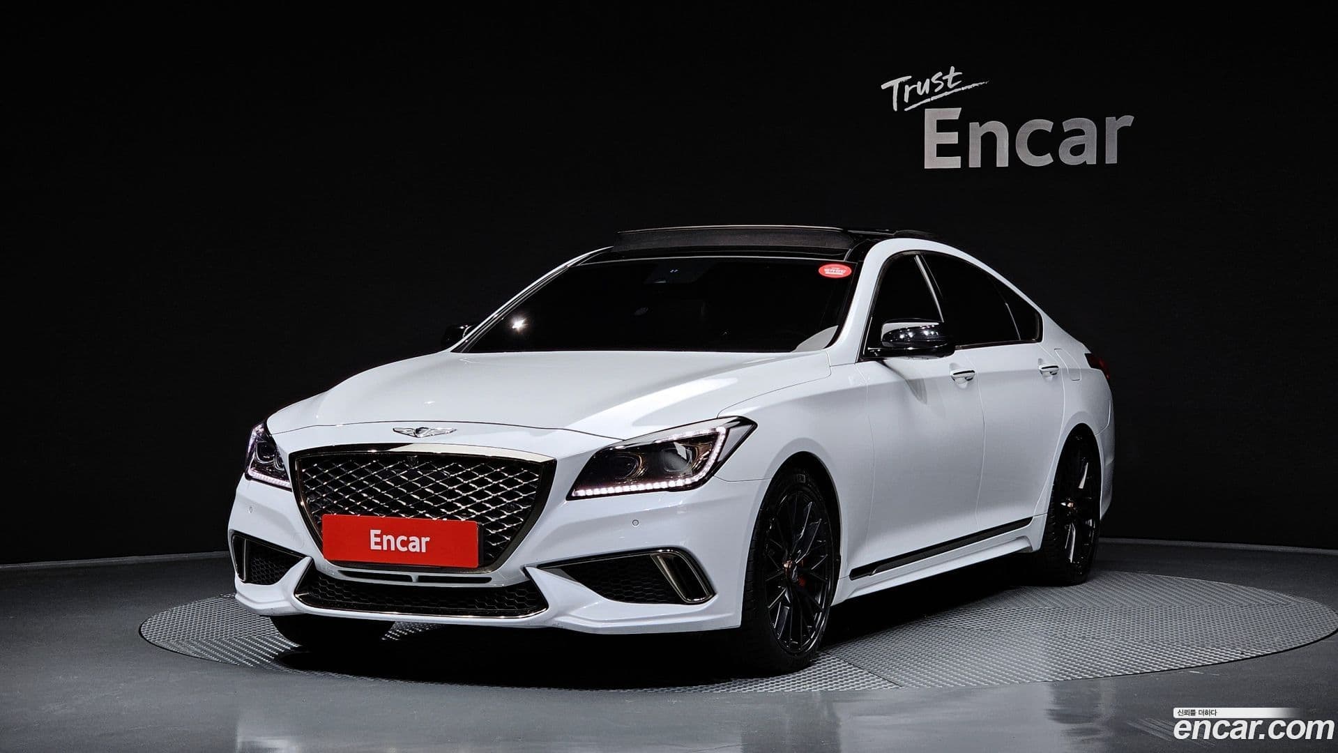 Main__Slider__Photo:G80 Genesis 2018.9-0