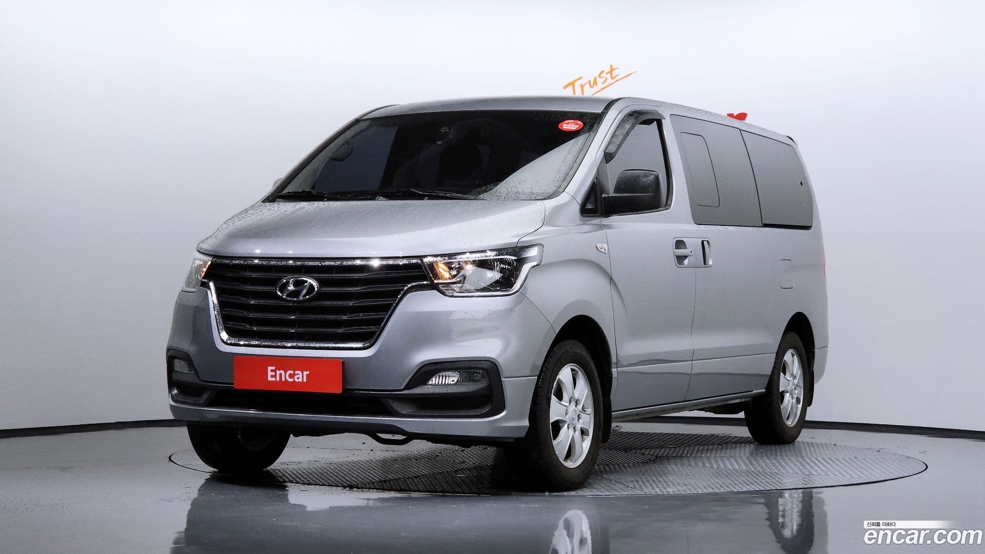 Main__Slider__Photo:Starex Hyundai 2018.0-0