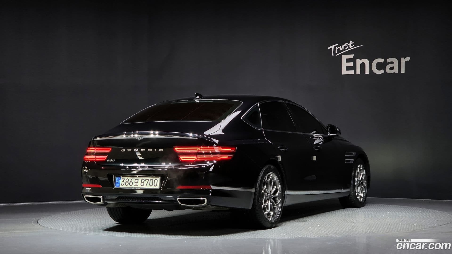 Main__Slider__Photo:G80 Genesis 2020.8-0