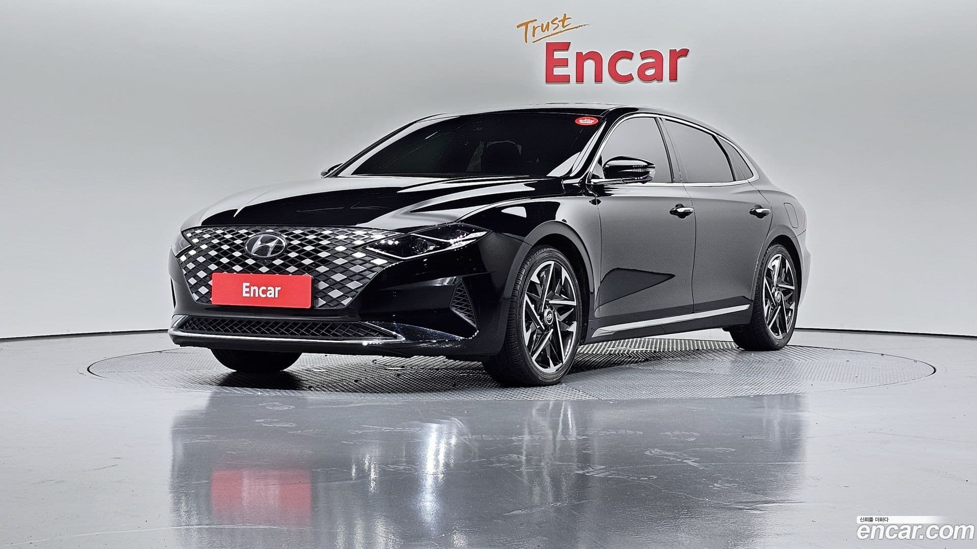 Main__Slider__Photo:Grandeur Hyundai 2022.5-0