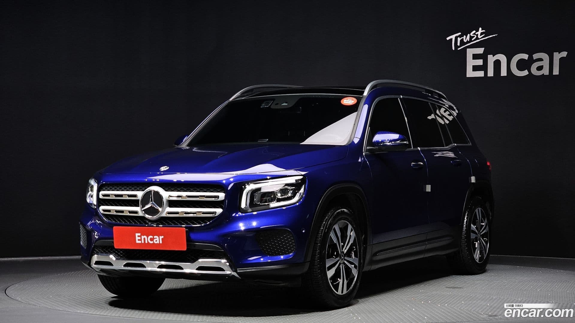 Main__Slider__Photo:GLB-Class Mercedes-Benz 2020.9-0