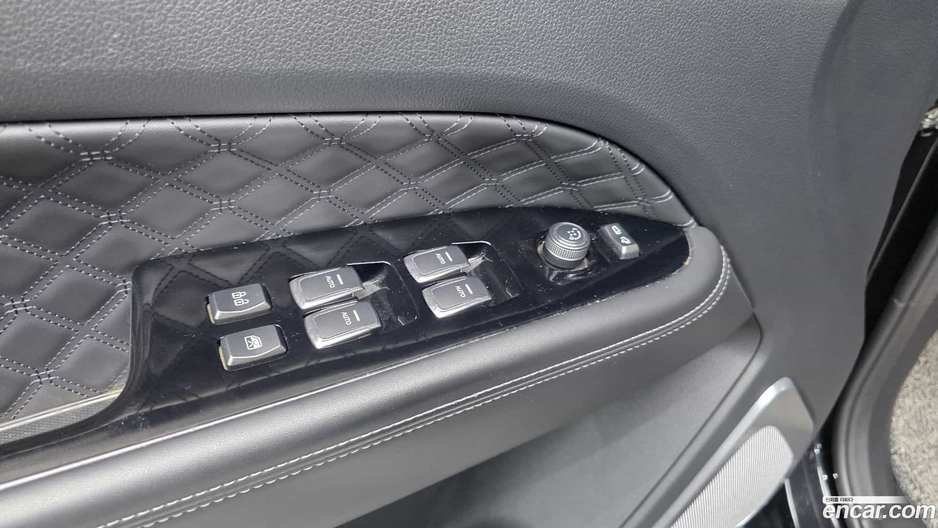 Rexton KG Mobility 2020.10-OPTION-022