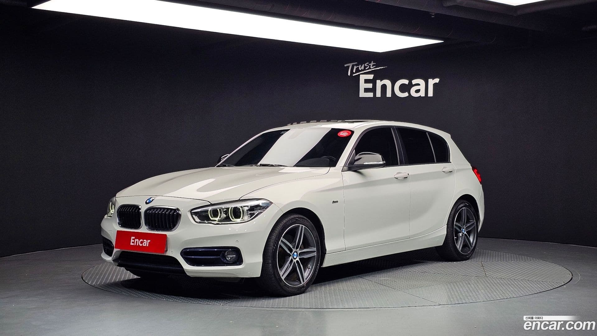 Main__Slider__Photo:1-Series BMW 2017.2-0