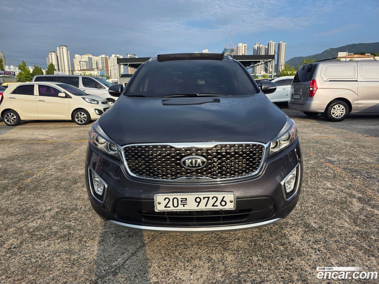 Main__Slider__Photo:Sorento Kia 2015.5-0