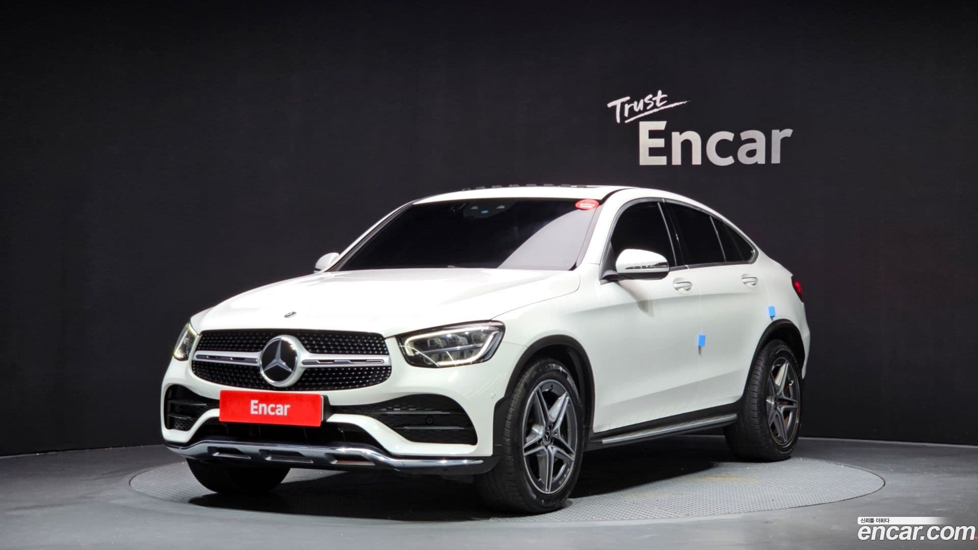Main__Slider__Photo:GLC-Class Mercedes-Benz 2021.3-0