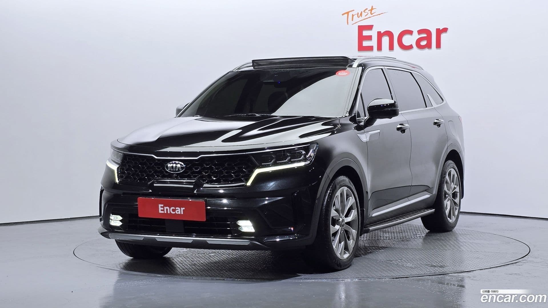 Main__Slider__Photo:Sorento Kia 2020.5-0