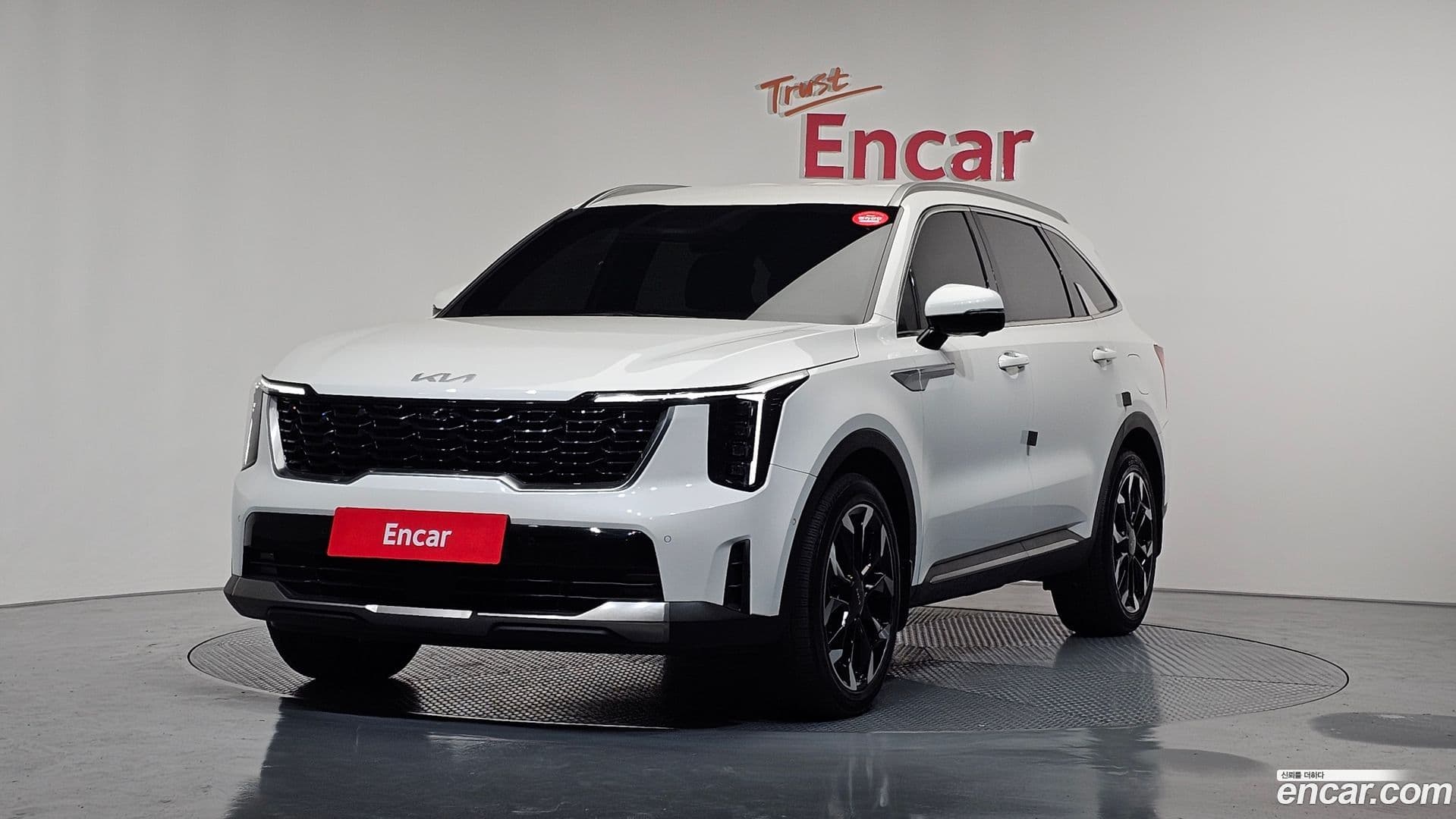 Main__Slider__Photo:Sorento Kia 2023.8-0