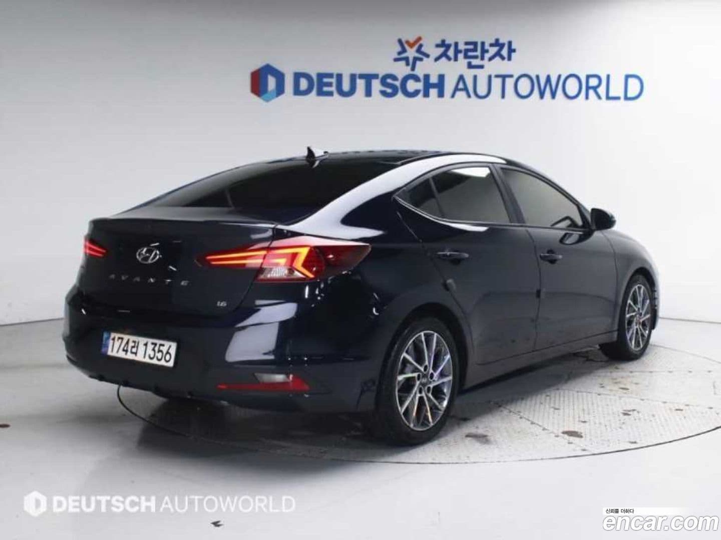 Main__Slider__Photo:AVANTE Hyundai 2019.6-0