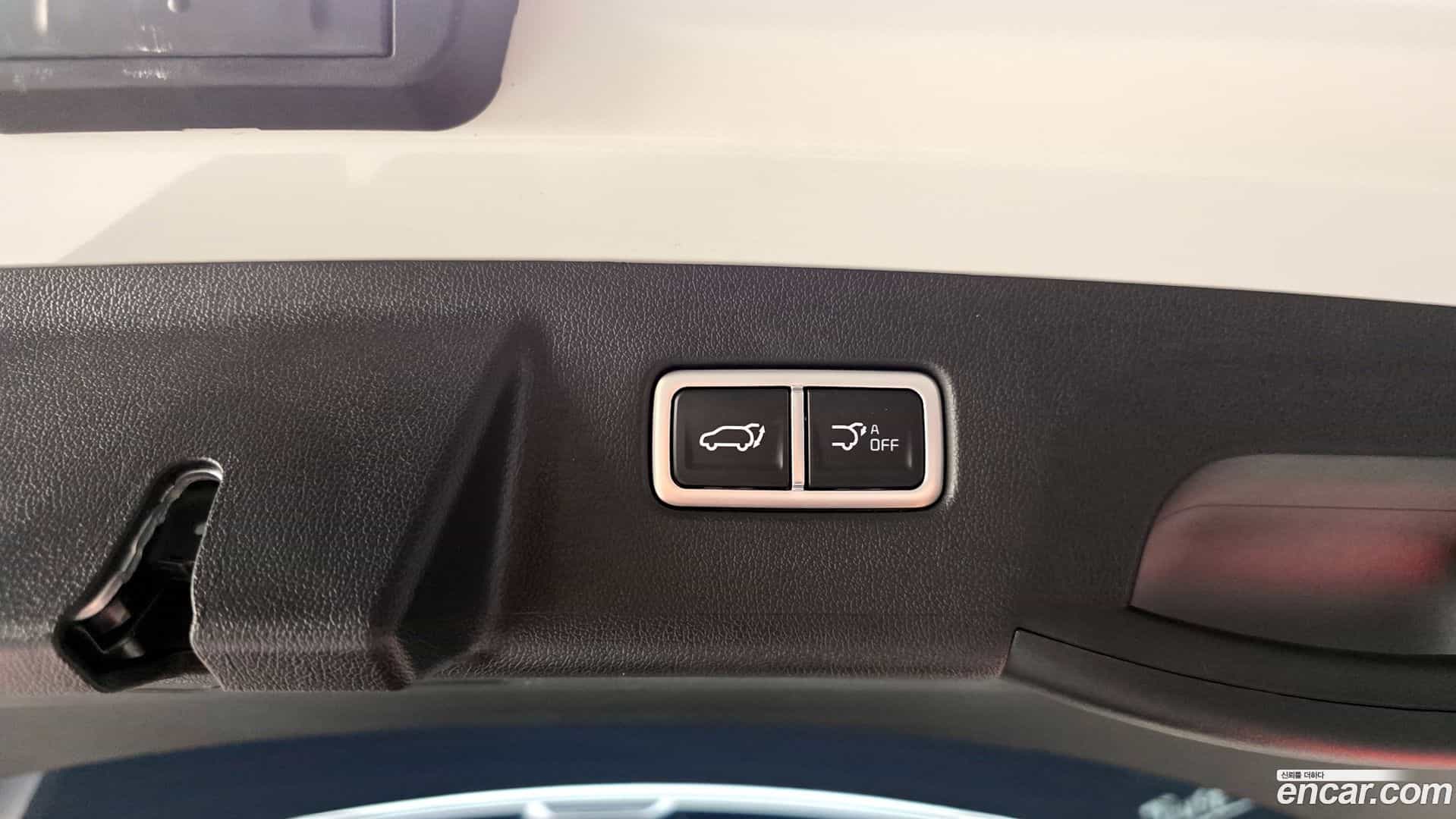 Sorento Kia 2023.8-OPTION-023